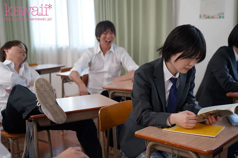 男子校に訳あり入学した女子は、男生徒たちの●●●●●にされる。 八坂凪 小松本果 もなみ鈴 No.3
