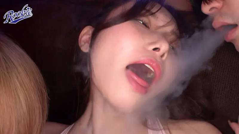 新・世界一媚薬でキマる変態女のトランス失禁キメセク大絶頂FUCK！！ 響蓮 No.1