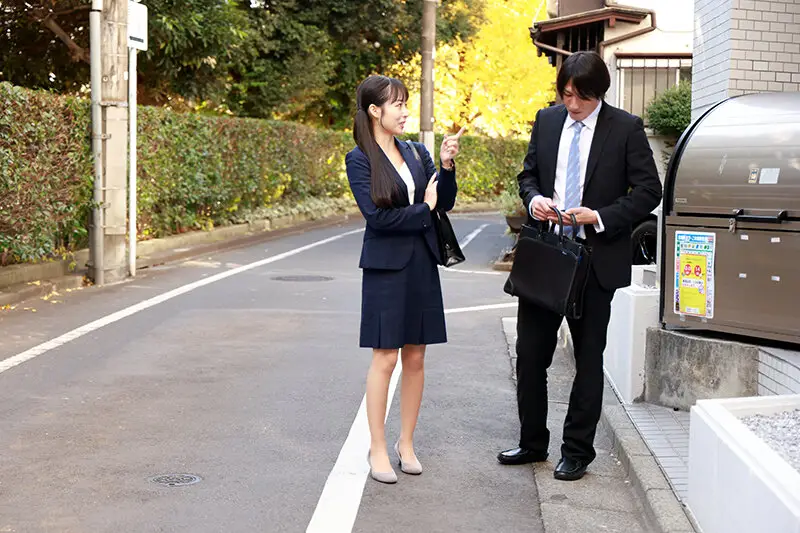 あざとく男にすり寄ってくる女子社員 ピンク色の舌を絡めて誘惑してくる同僚はキス狂い痴女 本城はな No.7