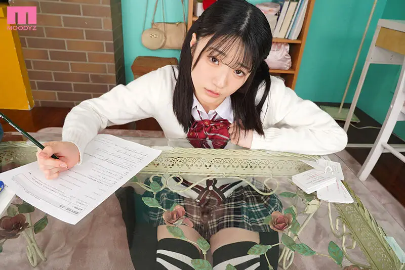【VR】【絶対領域パンチラ誘惑VR】地味で口下手な生徒の誘惑に我慢ができず…美脚ムチ太ももコキ＆マン汁沁みこむパンツズラしハメまくった2SEX！ 輝星きら No.3