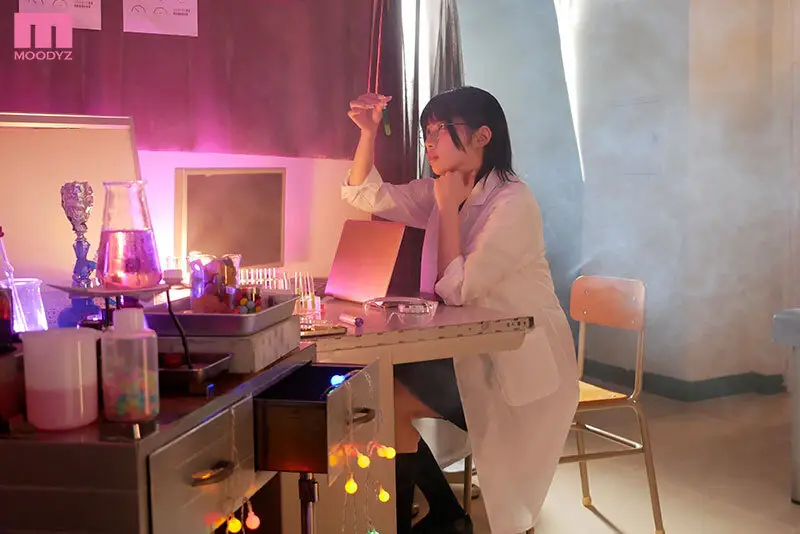 キメセク部 我がサークルでは、感度ブースト濃縮媚薬により発情モンスター化していく石原部長を制御する絶倫中出し部員を常時募集しております！ 石原希望 No.1