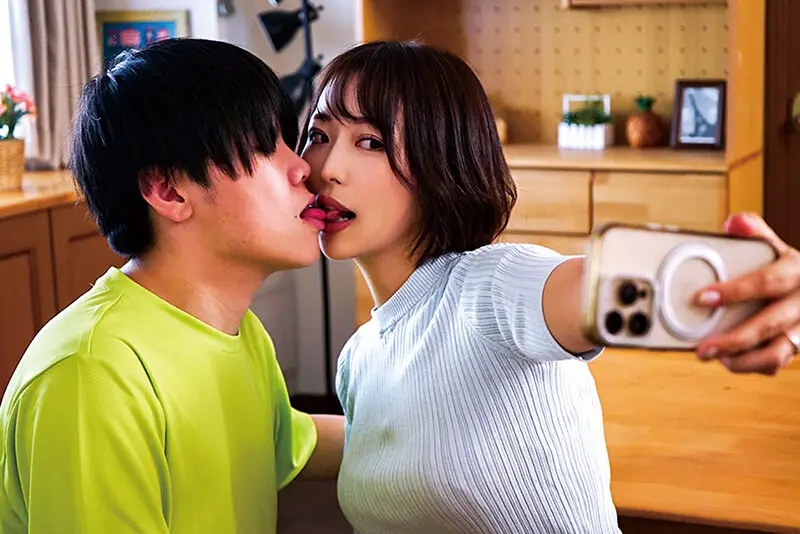 上京した甥っ子が立派なデカチンをぶら下げていて叔父としてオスとして立場が無いばかりか真面目な妻が極太巨根を見てメスの表情を見せ始めた…的な話です 那賀崎ゆきね No.2