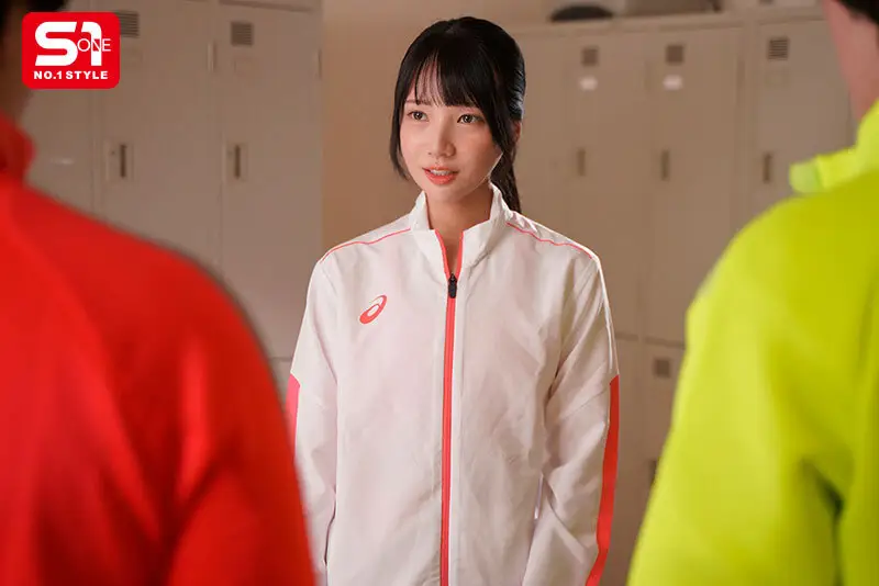 怪我で夢破れた陸上女子エースが選んだ男子選手への貢献… 顔面シャワー性処理係 「私、走っていた頃より…精子を浴びてる今の方が幸せです！」 榊原萌 No.5