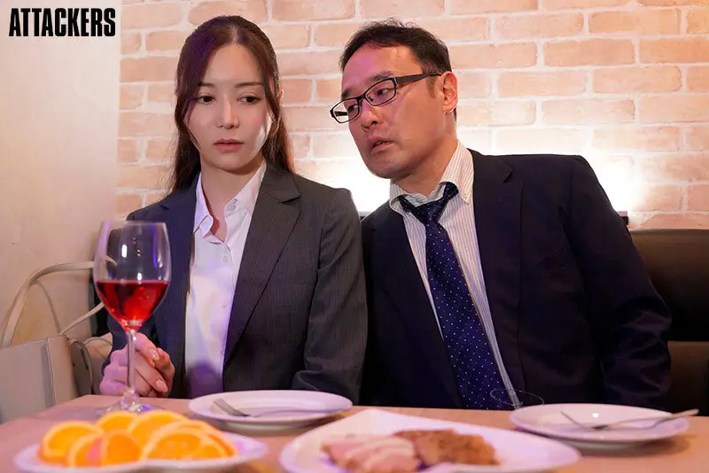 結婚してから4年間、一度もセックスしていない人妻が部長に抱かれた夜。 白峰ミウ No.6