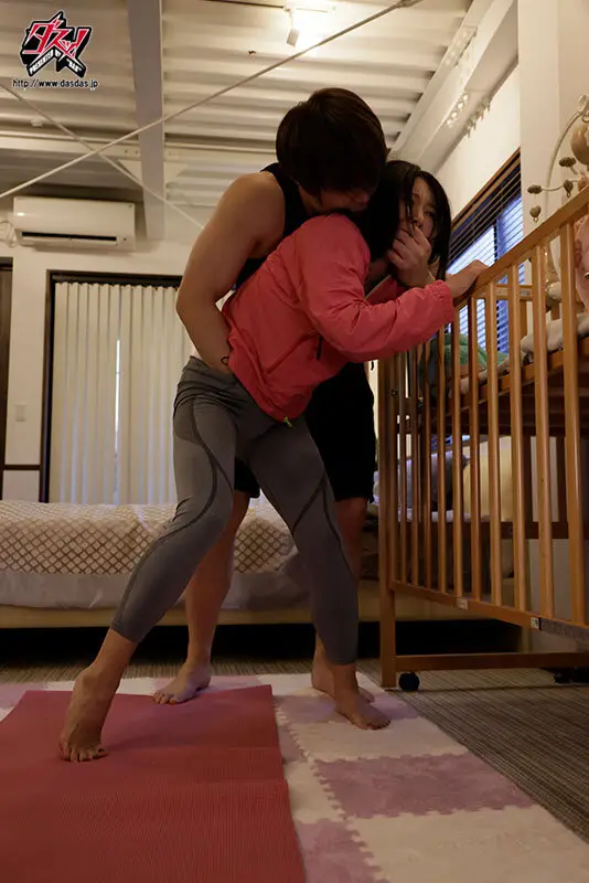 もう子供の前で…やめてください…。産後処女を狙われた新人ママの心をへし折る完膚なきまで拷姦.拷姦.拷姦。 竹内有紀 No.2