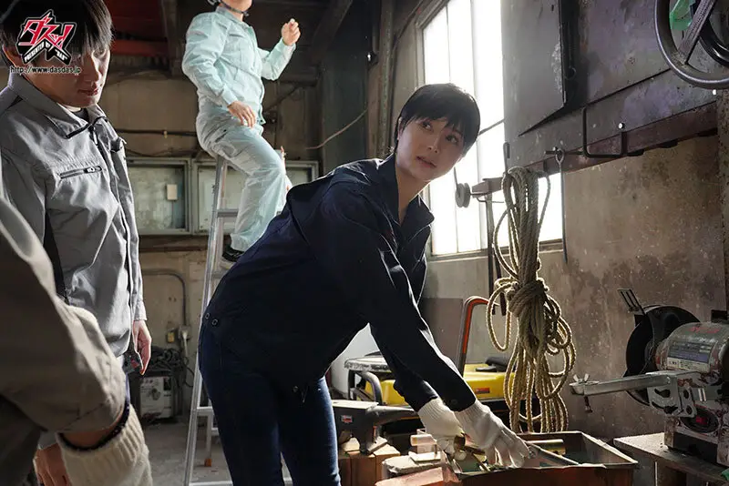私が男装している事…許してください…夢、希望、救い一切無し。筋肉ガテン同僚たちの臭ぇザー汁なまナカ性処理係 白峰ミウ No.1