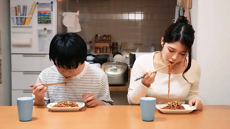 ウチの母親は怒る時にチ〇ポしゃぶるんだけど、これって毒親ですか？ 碧那美海 No.12