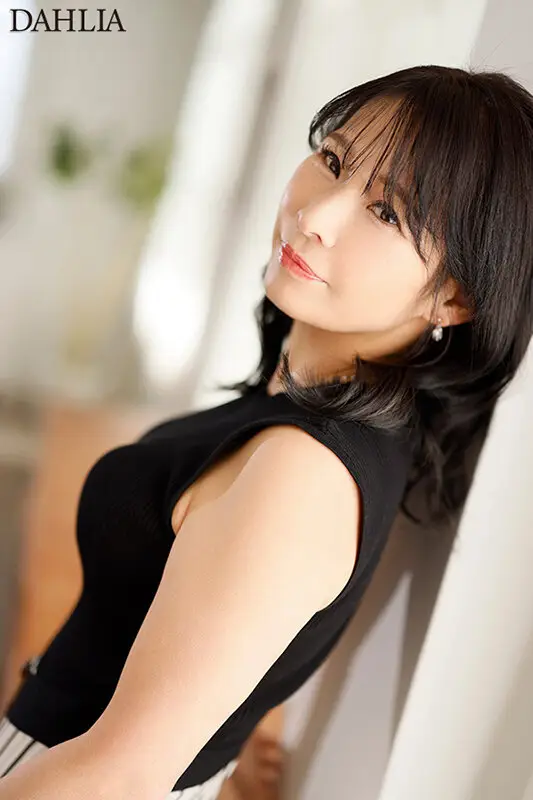 今日は私の休妻日ー。「40代のこんなおばさんでもAVに出演できますか―。」本物人妻 石田紗季 46歳AV Debut No.1