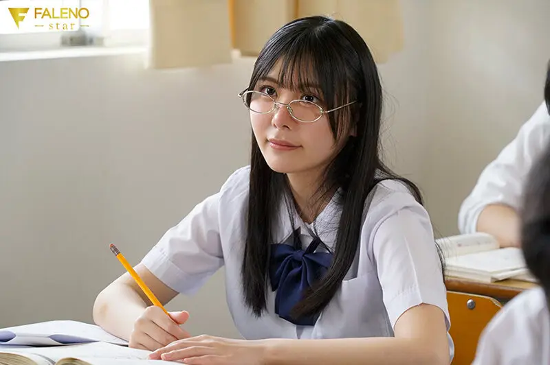 クラスでいちばん地味な子は担任の僕にだけ成長したおっぱいを見せてくれる 美咲そのか No.1