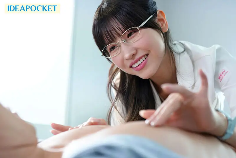 美肌効果がある特殊なザーメンの持ち主だと判明したボクは被験者として精液研究ラボに隔離され美人痴女医に毎日、何発も強●大量顔射させられてます。 私欲も入った18発のザーメン！！ 桜空もも No.3