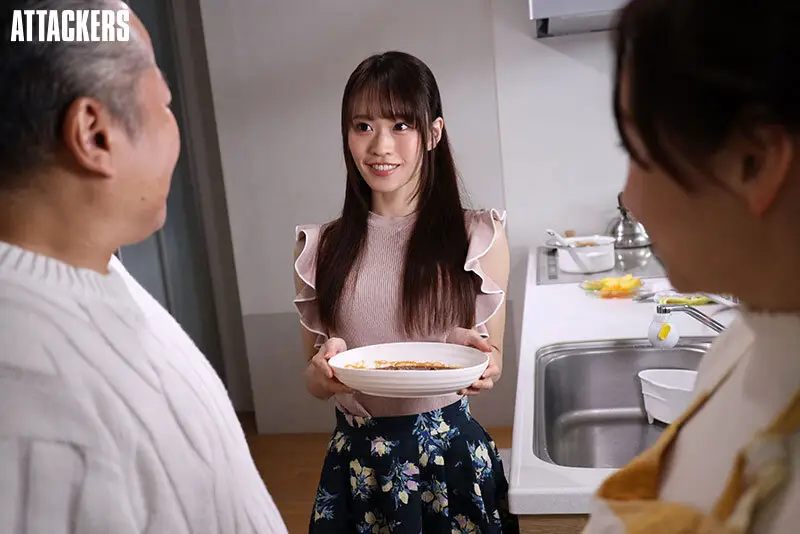 母親の再婚相手のオジサンに毎日レ●プされています。 桜みお No.6