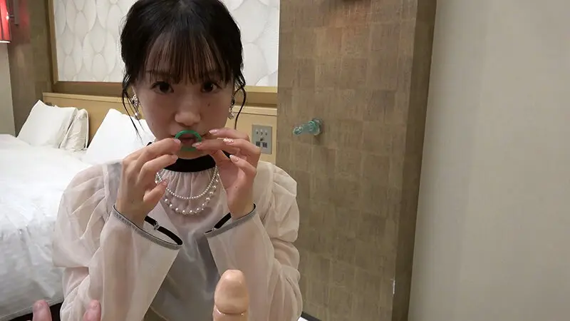 ガチナンパ！ 結婚式帰りの女性がお口だけでコンドーム装着に挑戦！妊娠願望が強くなって最後はゴムを外して何度も中出し懇願！ No.5