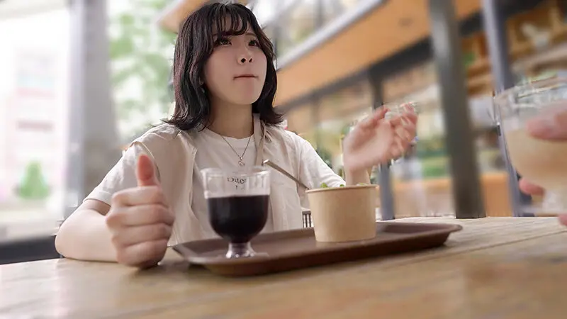 素人JD【限定】ゆずはちゃん20歳 ネットを中心にグラビアアイドル活動をしているJDちゃんと奇跡のマッチング！いつもは見られない布の向こう側に大興奮して勢い任せに大量中出し！！ No.1