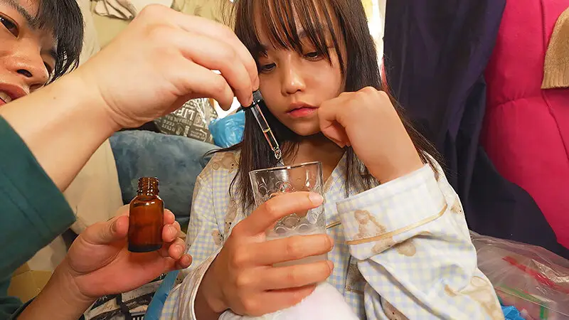 ゴミ屋敷に住む褐色チビ美少女を媚薬で意識朦朧アヘ顔凌●調教 ミニマム美少女まい 北乃まい No.4