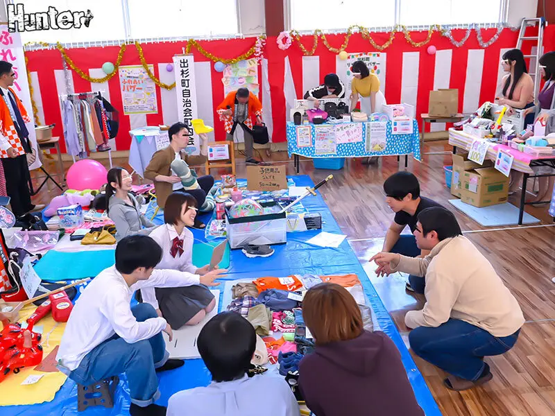 だれとでも定額挿れ放題！挿れ放題ニュータウン 町ごと全部挿れ放題SP編 月々定額自治会費さえ支払えば町内のあらゆる場所（コンビニ、飲食店、バザー会場、スポーツジム…等）人妻やら学生やら誰にでも挿れ放題！ No.2