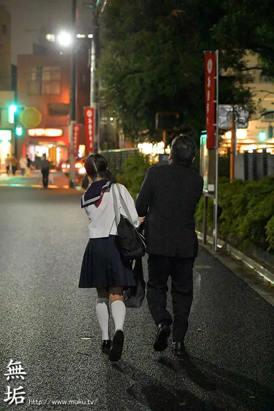 まさかウチの生徒が来るなんて… パ●活少女に手を出してしまった私は、‘偶然’という名の誘惑に負け、何度も教え子を抱き続けた。 北川まほ No.1