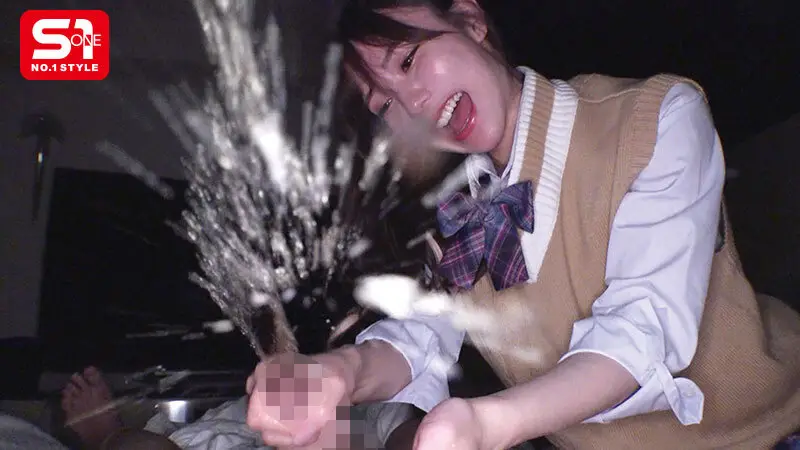 恥ずかしいけど超快楽! 可愛くてノリがいい小悪魔たちが射精してもシコシコ止めない男の潮吹き50連発 No.1