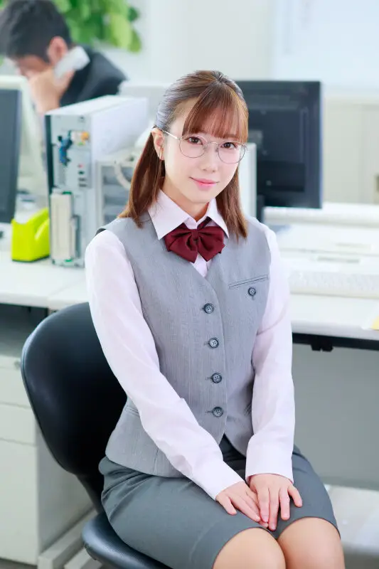 【VR】【8K】【この女、口マ○コ使い放題】隙あらば笑顔でイチャフェラしてくる 経理部 結希 24歳 No.2