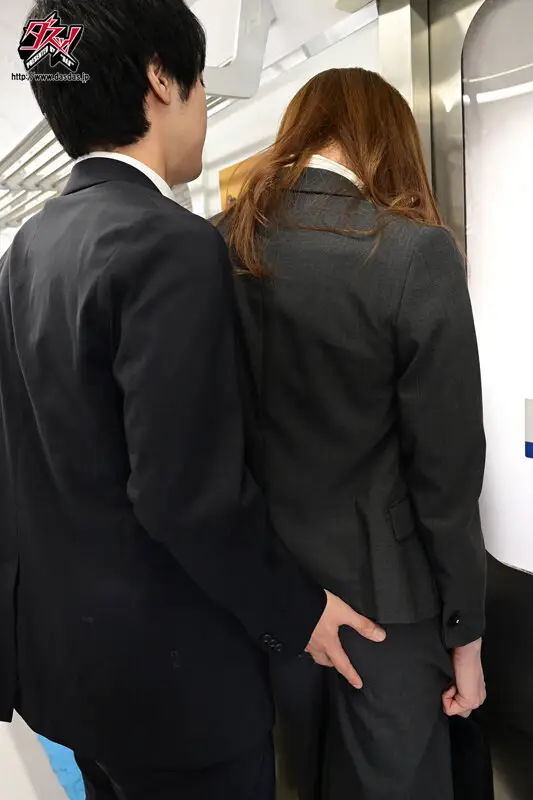 おち○んち○ん電車 愛沢さら No.6