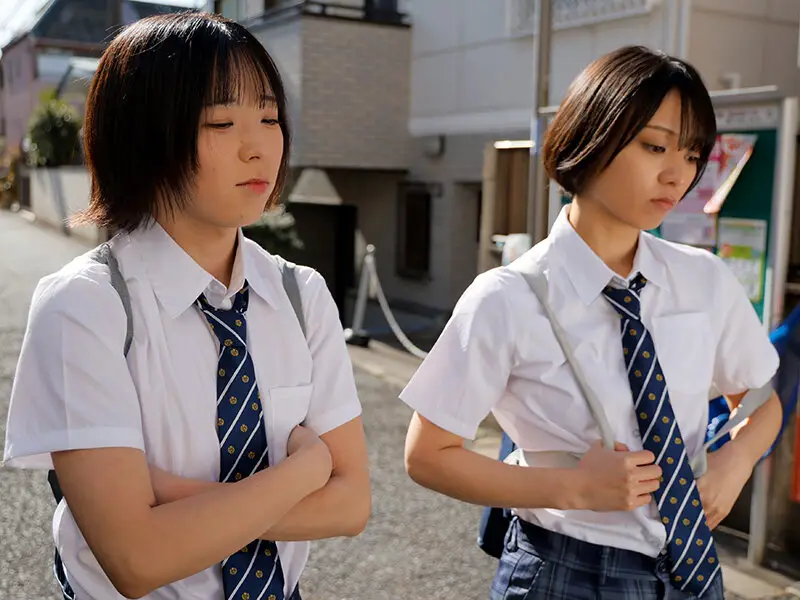 男子校の親友は実は女子！？ ニューハーフつるぺたボーイッシュレズビアン 近藤ムム/もなみ鈴 No.1
