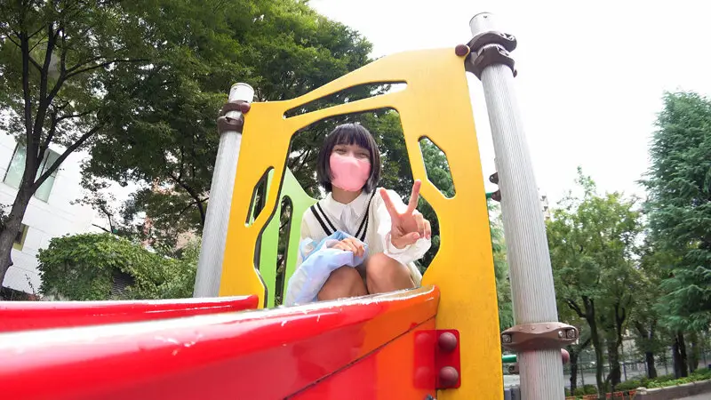夏休み日焼けあとが残る雪乃ちゃんとごっくんプール教室 No.3