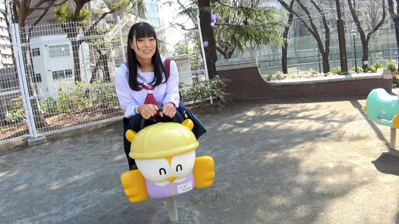 夏休み日焼けあとが残るちびとりちゃんとエッチなプール教室 No.3