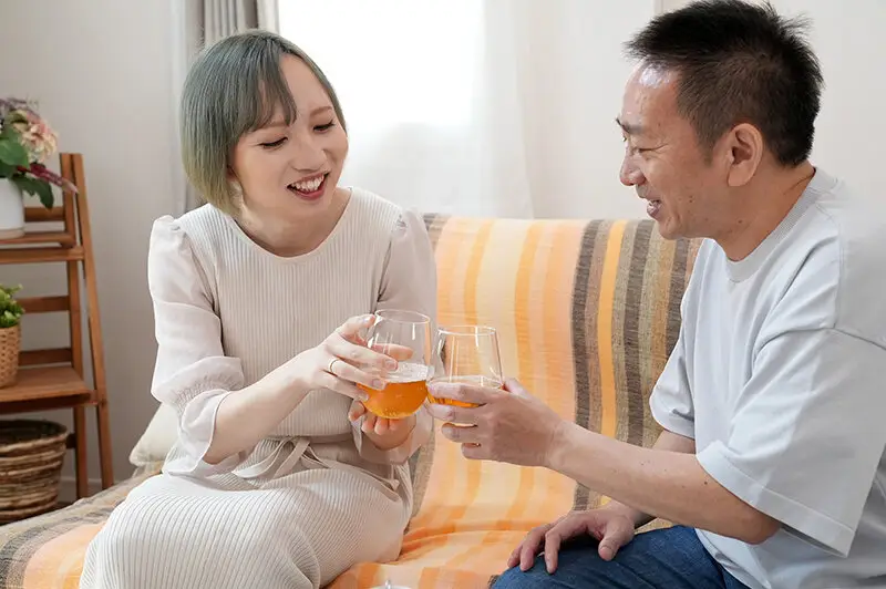 ナンパして連れ込んだら、デカチンの持ち主のニューハーフでした…。星野亜美 No.3