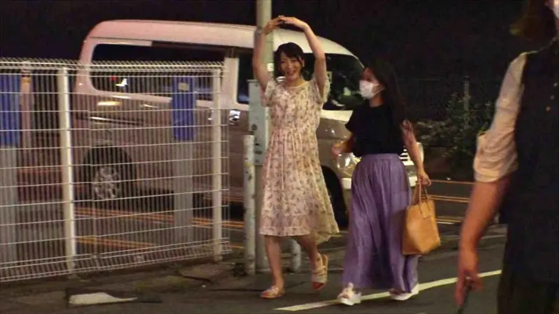 カワイすぎるオトコノコ桃マリが素人娘をガチナンパ No.13