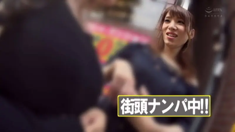 ニューハーフ街角レズナンパ！Hカップ爆乳娘から中出しOKの淫乱お姉さんまで…初対面の女子たちとの濃厚レズビアンSEX×ペニクリ連続爆射精！！ まゆり No.1